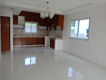 Grab This! Ready for Occupancy House and Lot - 3minutes away from Tanauan Exit!