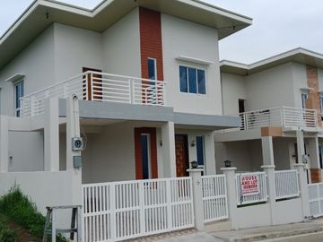 Grab This! Ready for Occupancy House and Lot - 3minutes away from Tanauan Exit!