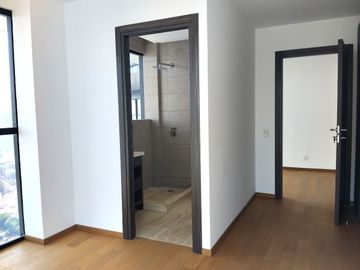 ESPECTACULAR PENTHOUSE DE 2 PLANTAS Y 3 RECAMARAS EN ZONA PRIVILEGIADA