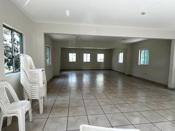 VENTA DE DEPARTAMENTO EN CONDOMINIO LOS GIRASOLES - 3° ETAPA COMAS