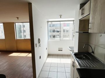 VENTA DE DEPARTAMENTO EN CONDOMINIO LOS GIRASOLES - 3° ETAPA COMAS