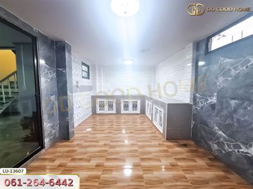📢Busarin Village, Ramintra, Soi Phraya Suren 40, Bangkok