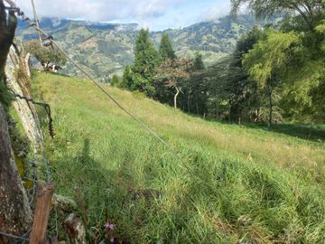 VENDO FINCA DE TRABAJO EN SAN CRISTÓBAL MEDELLÍN ANTIOQUIA COLOMBIA.
