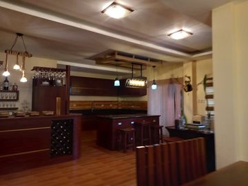 super Prime location house with pool in Tagaytay City with 993sqm Lot Area