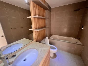 se vende departamento 169 m2 surco