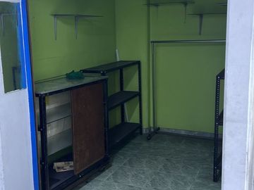 Local comercial 202 en segundo piso de 14 m2 en segundo piso en Gamarra