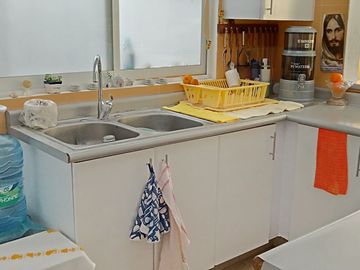 JURIQUILLA, CASA EN CONDOMINIO CON LA MEJOR UBICACIÓN.  3 RECÁMARAS, ESTUDIO, 2.5 BAÑOS, JARDÍN, 2/3 AUTOS, BODEGA.