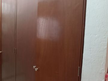 JURIQUILLA, CASA EN CONDOMINIO CON LA MEJOR UBICACIÓN.  3 RECÁMARAS, ESTUDIO, 2.5 BAÑOS, JARDÍN, 2/3 AUTOS, BODEGA.