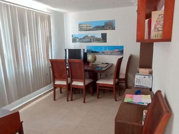 JURIQUILLA, CASA EN CONDOMINIO CON LA MEJOR UBICACIÓN.  3 RECÁMARAS, ESTUDIO, 2.5 BAÑOS, JARDÍN, 2/3 AUTOS, BODEGA.