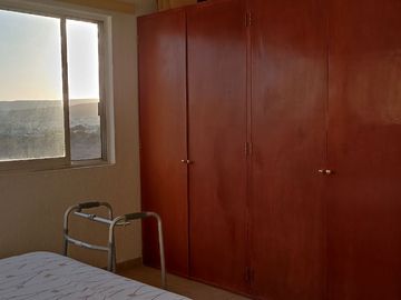 JURIQUILLA, CASA EN CONDOMINIO CON LA MEJOR UBICACIÓN.  3 RECÁMARAS, ESTUDIO, 2.5 BAÑOS, JARDÍN, 2/3 AUTOS, BODEGA.