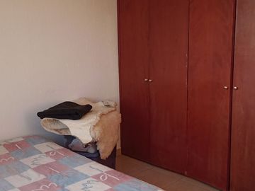 JURIQUILLA, CASA EN CONDOMINIO CON LA MEJOR UBICACIÓN.  3 RECÁMARAS, ESTUDIO, 2.5 BAÑOS, JARDÍN, 2/3 AUTOS, BODEGA.