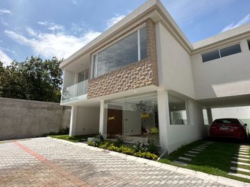 VENTA CASA TUMBACO SECTOR EL ARENAL
