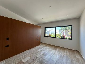 CASA EN VENTA EN LAGOS DEL SOL