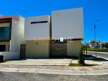 ¡GRAN OPORTUNIDAD! CASA EN VENTA, JURIQUILLA QRO.