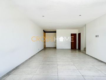¡GRAN OPORTUNIDAD! CASA EN VENTA, JURIQUILLA QRO.