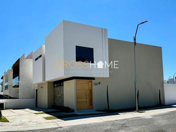 ¡GRAN OPORTUNIDAD! CASA EN VENTA, JURIQUILLA QRO.