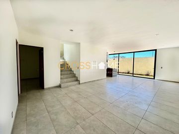¡GRAN OPORTUNIDAD! CASA EN VENTA, JURIQUILLA QRO.