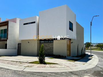 ¡GRAN OPORTUNIDAD! CASA EN VENTA, JURIQUILLA QRO.