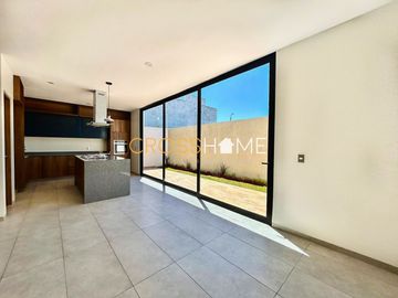 ¡GRAN OPORTUNIDAD! CASA EN VENTA, JURIQUILLA QRO.