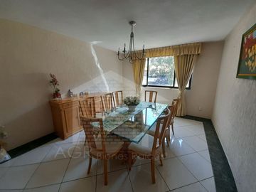 VENTA DE CUARTA RECAMARA EN PLANTA BAJA Y AMPLIO JARDIN EN HUERTAS DEL CARMEN