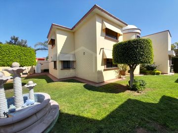 VENTA DE CUARTA RECAMARA EN PLANTA BAJA Y AMPLIO JARDIN EN HUERTAS DEL CARMEN
