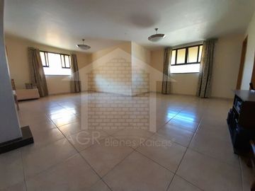 VENTA DE CUARTA RECAMARA EN PLANTA BAJA Y AMPLIO JARDIN EN HUERTAS DEL CARMEN