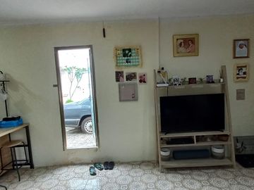Rumah Hook, Pinggir Jalan Raya Area Pondok Labu, Super Untung Dan Strategis