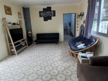 Rumah Hook, Pinggir Jalan Raya Area Pondok Labu, Super Untung Dan Strategis