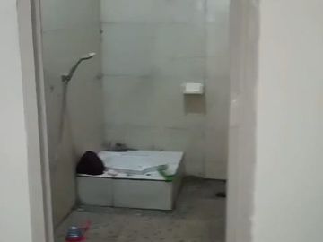 Rumah Hook, Pinggir Jalan Raya Area Pondok Labu, Super Untung Dan Strategis