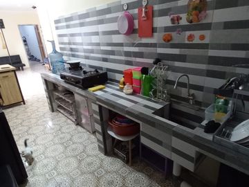Rumah Hook, Pinggir Jalan Raya Area Pondok Labu, Super Untung Dan Strategis
