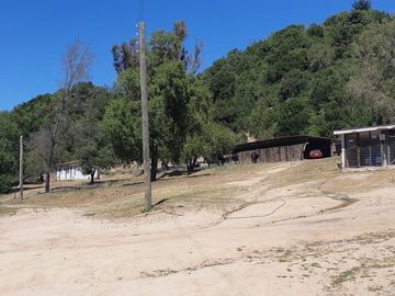 Venta de parcela de 15 Hec con casa y piscina en sector de Melosilla | Casablanca