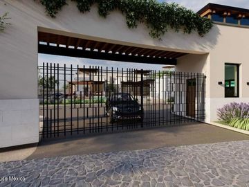 CASA EN PREVENTA ,TRES HABITACIONES CON BAÑOS COMPLETOS, AMENIDADES, CORREGIDORA