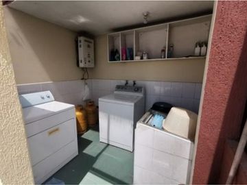 Departamento amplio en Urb El Condado, Primera Etapa