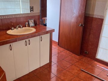 VENDO LINDA CASA EN SAN MIGUEL