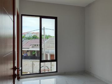 Rumah Teluk Bayur Sukmajaya Dekat Margonda,Baru 2 LANTAI Mewah Harga Murah di Kota Depok Jual Dijual