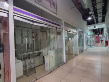 VENTA LOCAL COMERCIAL EN CENTRO COMERCIAL GAMMA -LA VICTORIA , GAMARRA