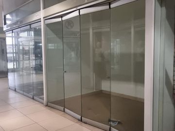 VENTA LOCAL COMERCIAL EN CENTRO COMERCIAL GAMMA -LA VICTORIA , GAMARRA