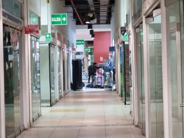 VENTA LOCAL COMERCIAL EN CENTRO COMERCIAL GAMMA -LA VICTORIA , GAMARRA