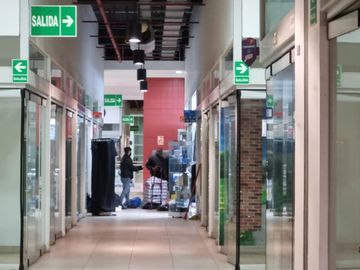 VENTA LOCAL COMERCIAL EN CENTRO COMERCIAL GAMMA -LA VICTORIA , GAMARRA