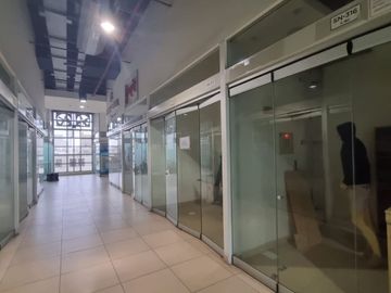 VENTA LOCAL COMERCIAL EN CENTRO COMERCIAL GAMMA -LA VICTORIA , GAMARRA