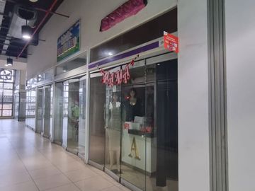 VENTA LOCAL COMERCIAL EN CENTRO COMERCIAL GAMMA -LA VICTORIA , GAMARRA