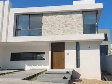 CASA EN VENTA EN LOMAS DEL MOLINO, LEÓN, GTO.