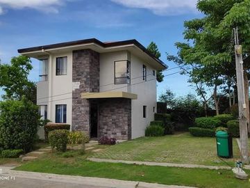Residential House and lot Parklane Settings Verra Vermosa Imus Cavite