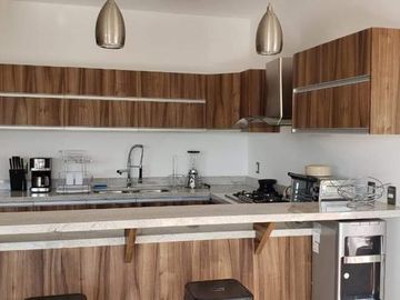 Departamento en Venta amueblado en Torre Esmeralda, excelente oportunidad de inversión.