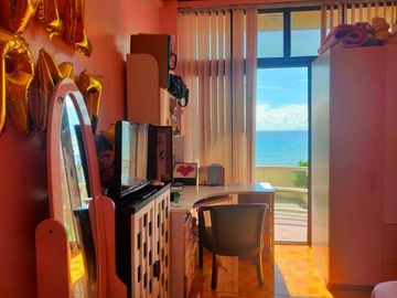 Resale 4 Bedrooms Beach House in Compostela