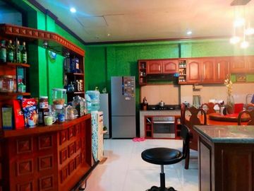 Resale 4 Bedrooms Beach House in Compostela