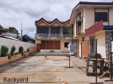 Resale 4 Bedrooms Beach House in Compostela