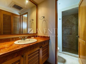 Departamento en Venta, Isla Dorada Residencial, Cancún Quintana Roo.