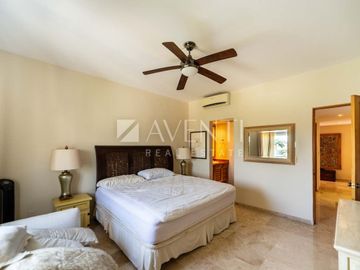 Departamento en Venta, Isla Dorada Residencial, Cancún Quintana Roo.