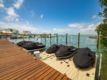 Departamento en Venta, Isla Dorada Residencial, Cancún Quintana Roo.